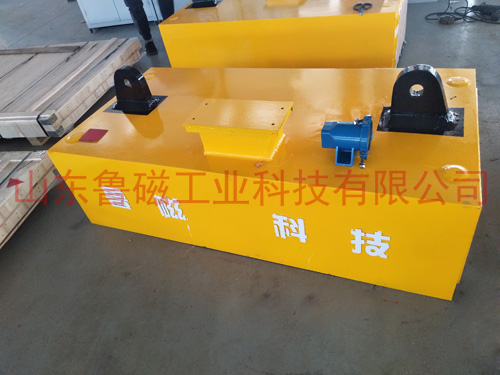 起重電磁鐵.jpg 起重電磁鐵.jpg