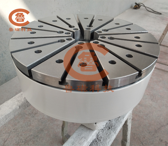 強(qiáng)力電永磁吸盤與強(qiáng)力永磁吸盤本質(zhì)有哪些區(qū)別