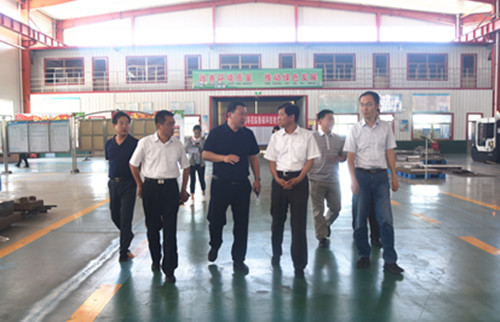 聊城工信局領(lǐng)導(dǎo)蒞臨山東魯磁參觀