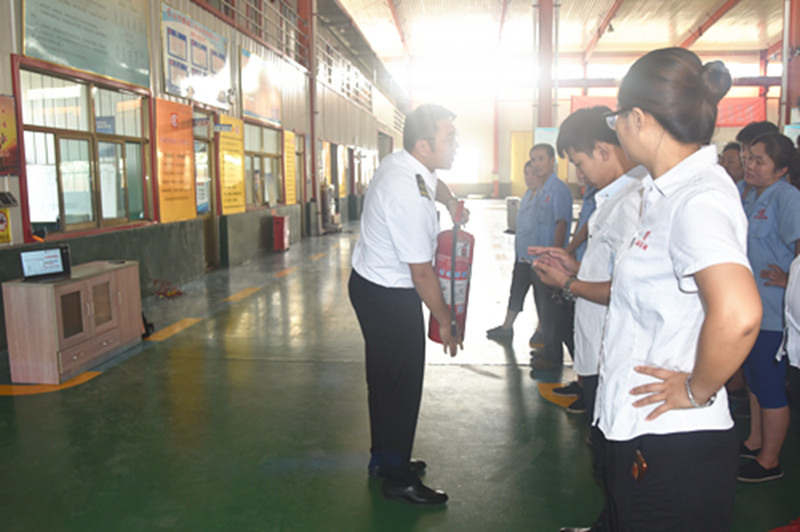 山東魯磁消防知識培訓(xùn)和應(yīng)急預(yù)案實戰(zhàn)演練 山東魯磁消防知識培訓(xùn)和應(yīng)急預(yù)案實戰(zhàn)演練