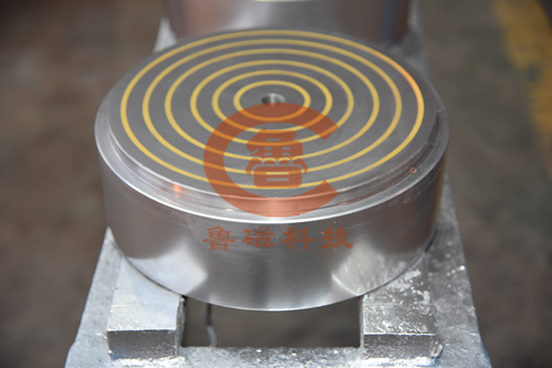 小型電磁吸盤立大功勞