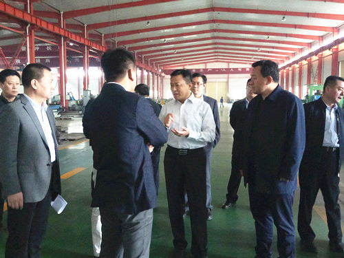 市委書(shū)記何憲卓蒞臨魯磁科技調(diào)研