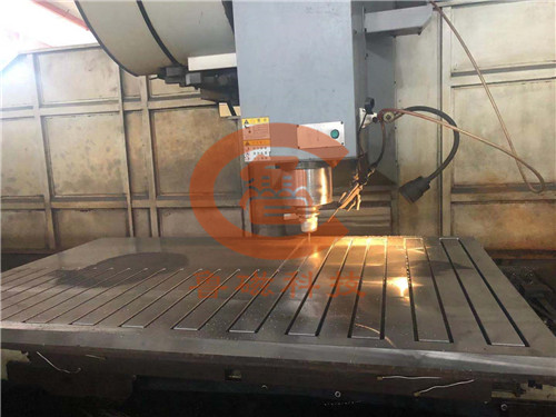 【普及】電磁吸盤(pán)使用時(shí)的注意事項(xiàng)