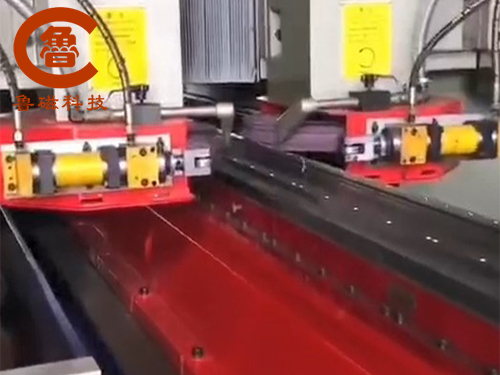 魯磁立車、直線導軌加工用電永磁吸盤斷電不失磁